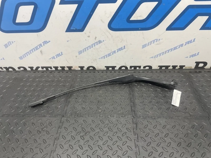 Поводок стеклоотчистителя BMW 328iX 61617260469 F30 N20B20A, левый