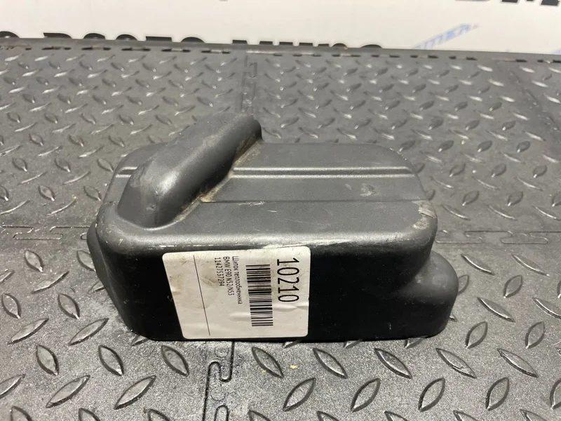 Щиток теплообменника BMW E90