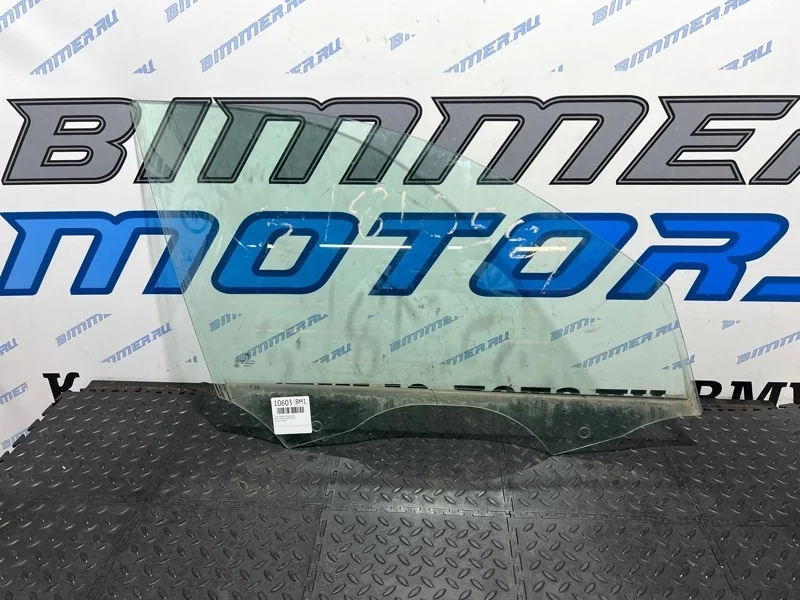 Стекло двери BMW 328iX 51337259826 F30 N20B20A, переднее правое