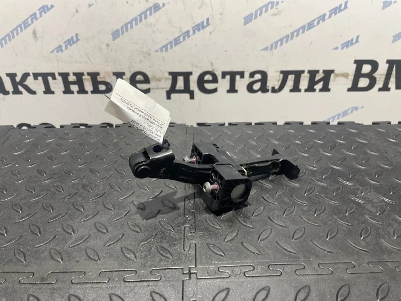 Ограничитель двери BMW 550iX F10