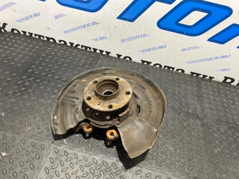 Кулак поворотный BMW 33326792515 F30, задний левый