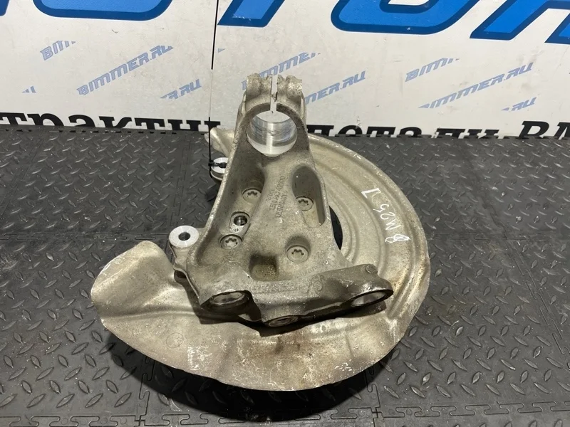 Кулак поворотный BMW F30