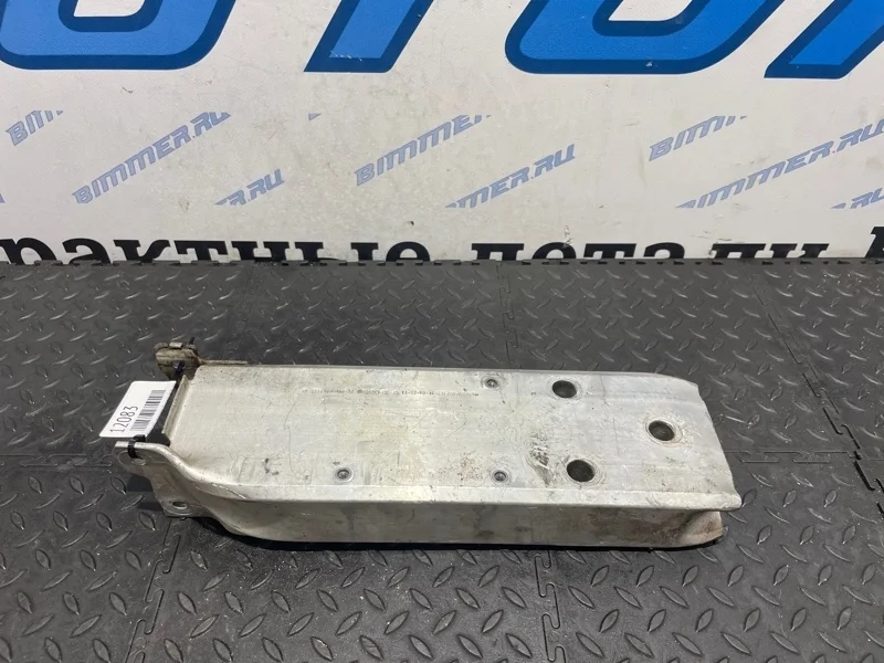 Кронштейн переднего бампера BMW 51117266196 F30, передний правый