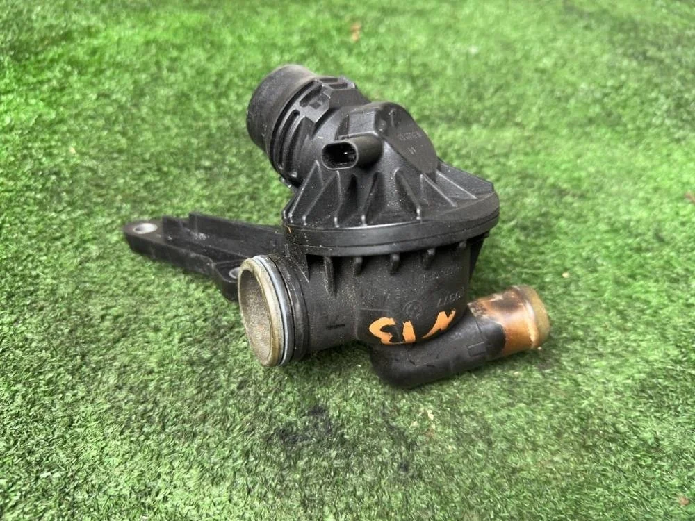 Термостат BMW 316i F30