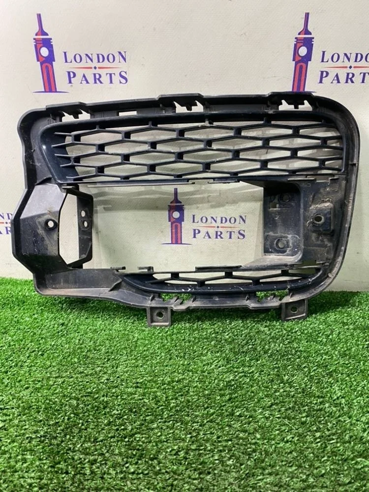 Решетка в передний бампер Land Rover Range Sport 2 L494