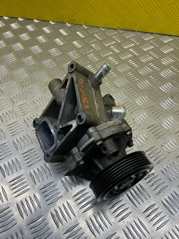 Насос водяной (помпа) Mitsubishi L200 (2015-2022) 2019 1300A140 ПИКАП 2.4 D 4N15