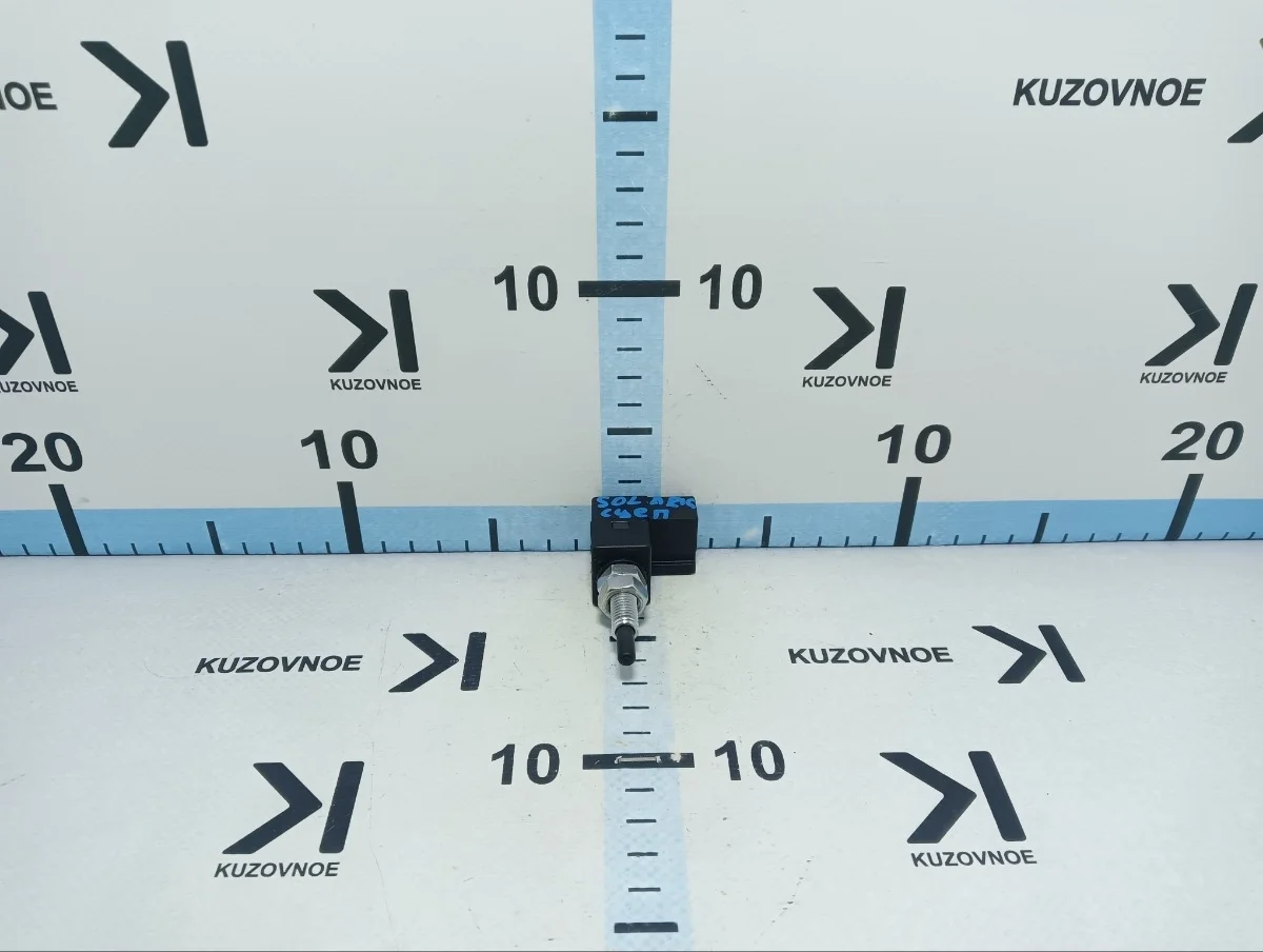 Датчик педали сцепления Hyundai Solaris 2014 RB