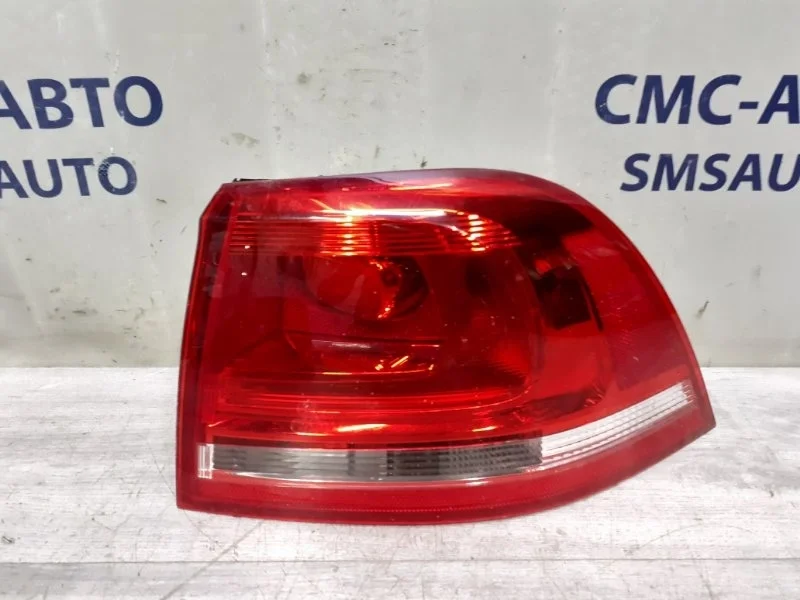 Фонарь на крыло Volkswagen Touareg 7P6945096D NF, правый