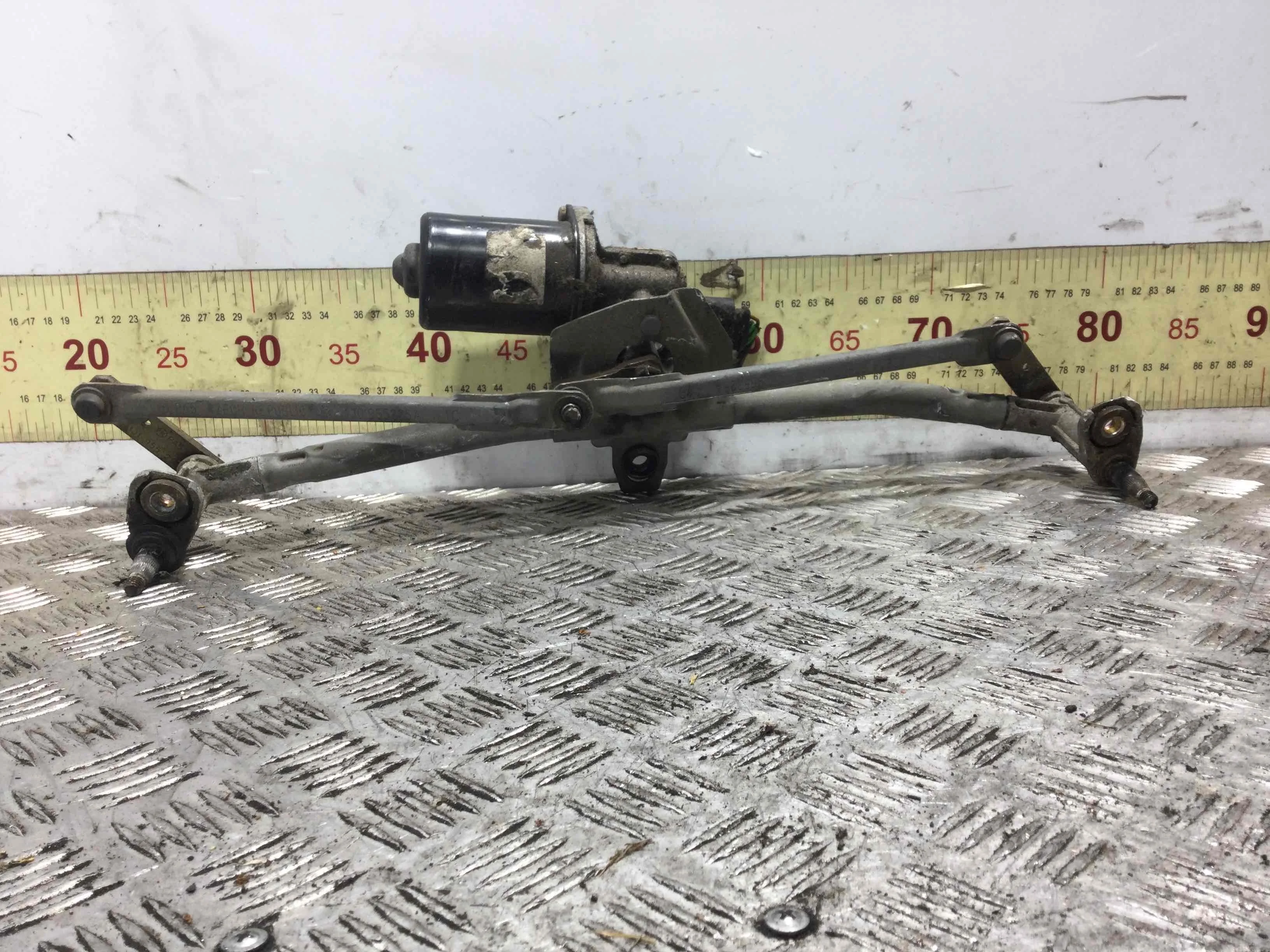 Механизм стеклоочистителя (трапеция дворников) Volkswagen Golf 4 поколение (1997-2004) бензин 1.4 i Механика Х/б