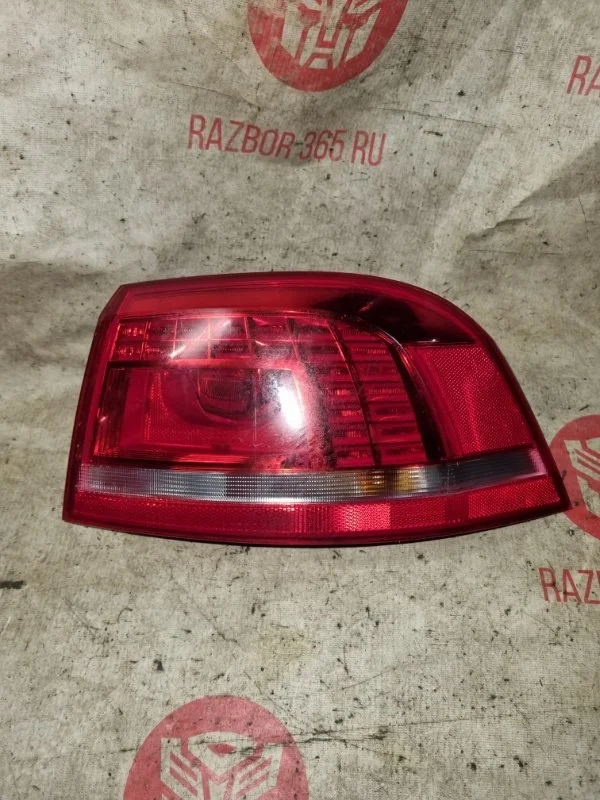 Фонарь Volkswagen Passat 2012 365