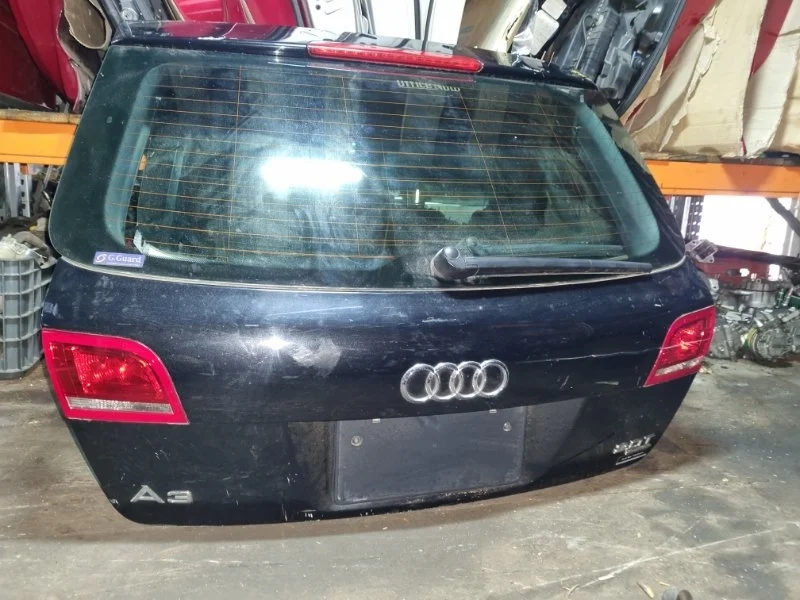 Крышка багажника Audi A3 2011 8PA