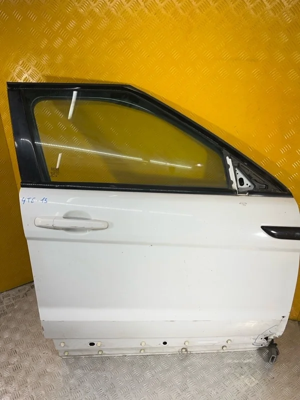 Стекло двери передней правой Land Rover Range Rover Evoque I (2011-2018) 2015 LR044525 2.2 D