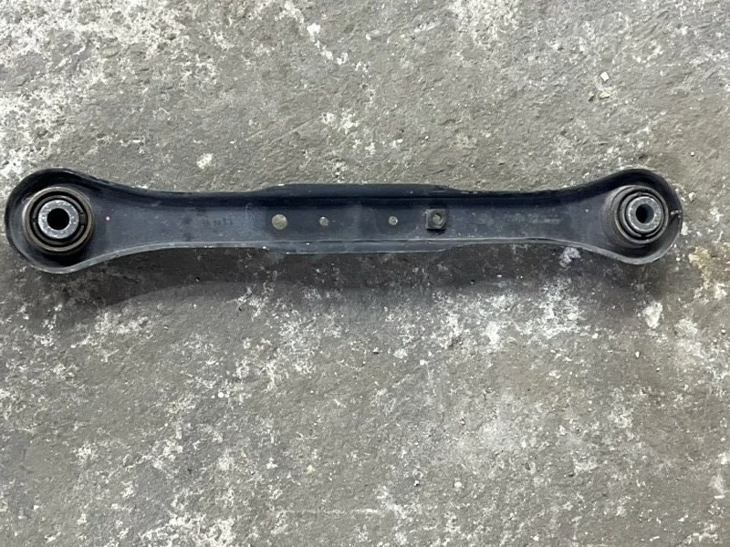 Рычаг задний левый Land Rover Range Rover Evoque I (2011-2018) 2015 LR029576 2.2 D