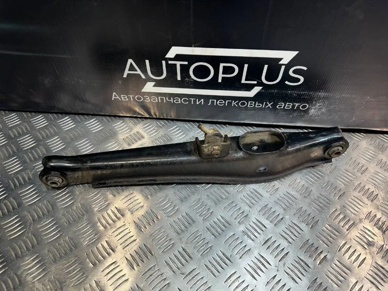 Рычаг Mitsubishi Lancer 2009 4113A011 X СЕДАН 1.8 4B10, задний левый