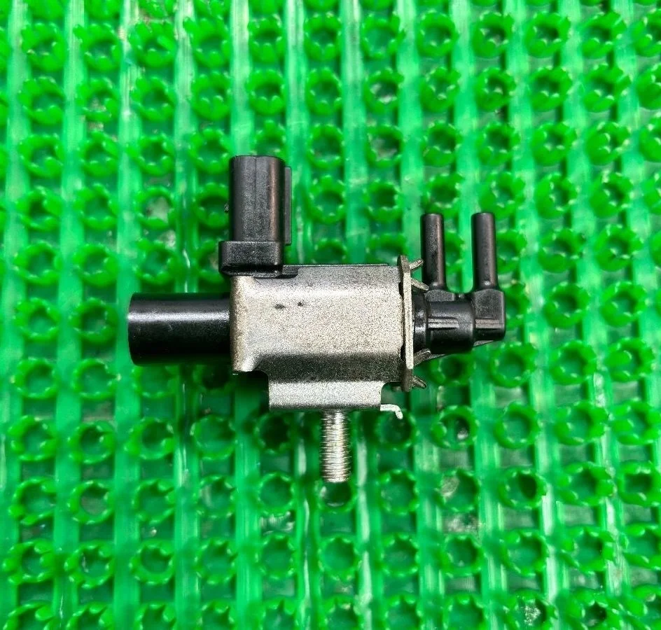 Клапан воздушный для Ford Focus 2 5243591 Focus II (2005—2008) В наличии