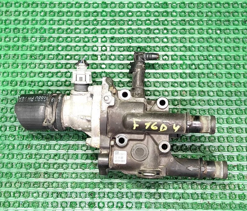 Корпус термостата Chevrolet Cruze 96984103 Cruze I (2009—2012) В наличии