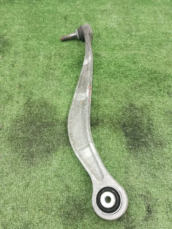 Рычаг задний BMW 5 2011 33326775902 F10 N52B30AF