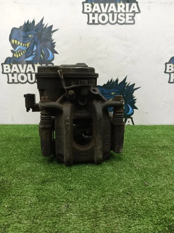 Суппорт задний левый BMW 5 2011 34216793041 F10 N52B30AF