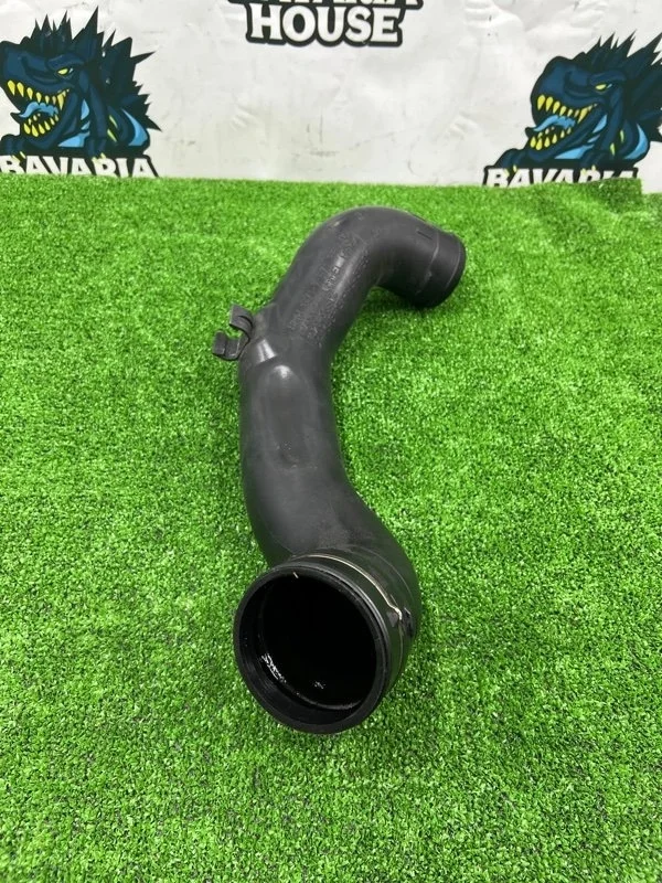 Патрубок интеркулера BMW X5 2010 13717571350 E70 N55B30A