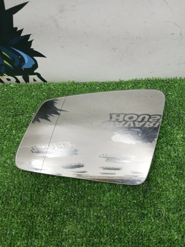 Зеркальный элемент Mercedes-Benz C-class 2011 A2128100121 W204 271.860, левый