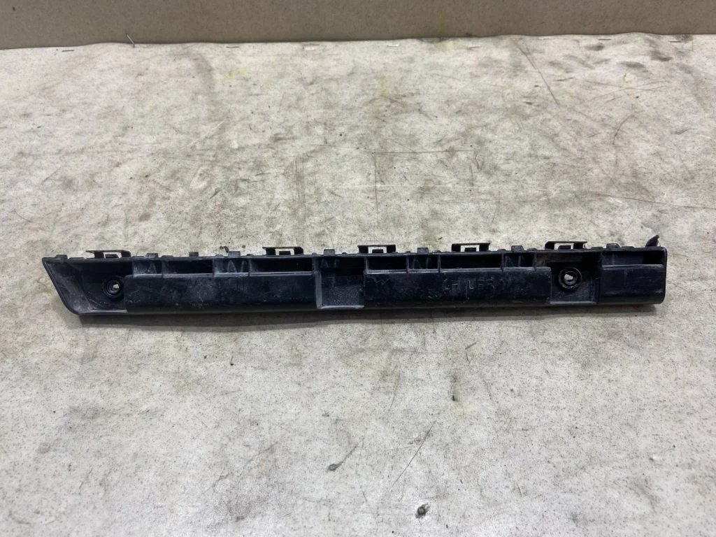 Кронштейн бампера левый Nissan Qashqai J11