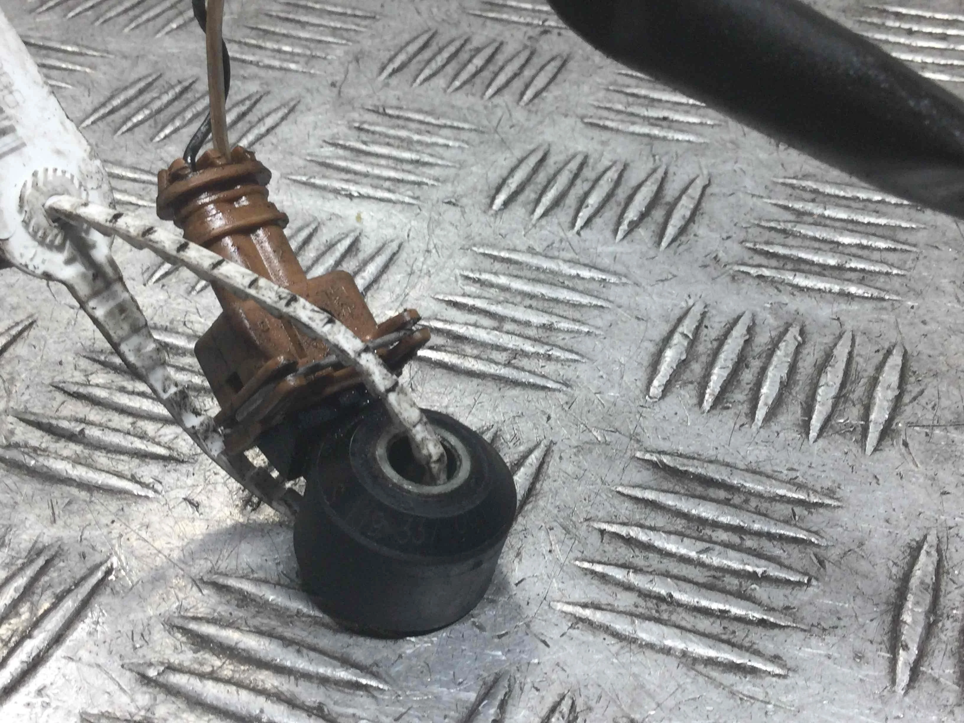 Датчик детонации Nissan Micra K12 (2002-2010) бензин 1.2  Механика Х/б