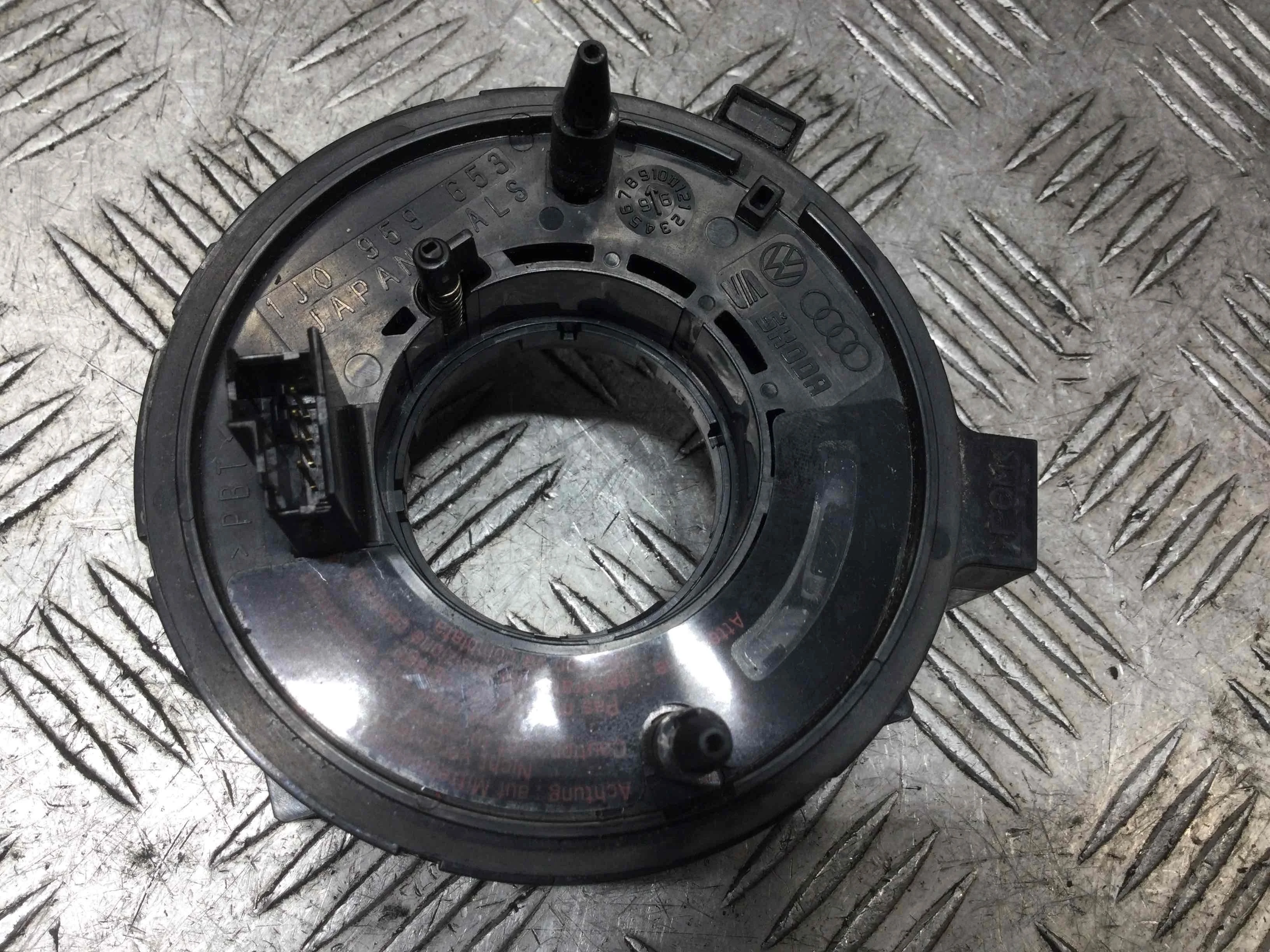 Шлейф руля Audi A3 8L (1996-2000) бензин 1.8 i Механика Х/б