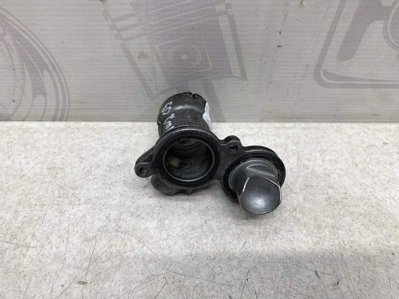 Фланец системы охлаждения Mercedes-benz 2005 W203