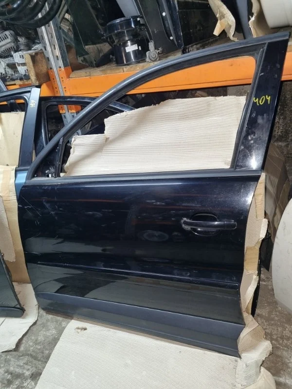 Дверь Volkswagen Tiguan 2009 5N1