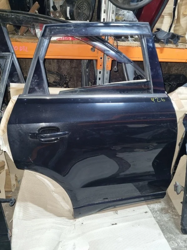 Дверь Audi Q5 2011 8R