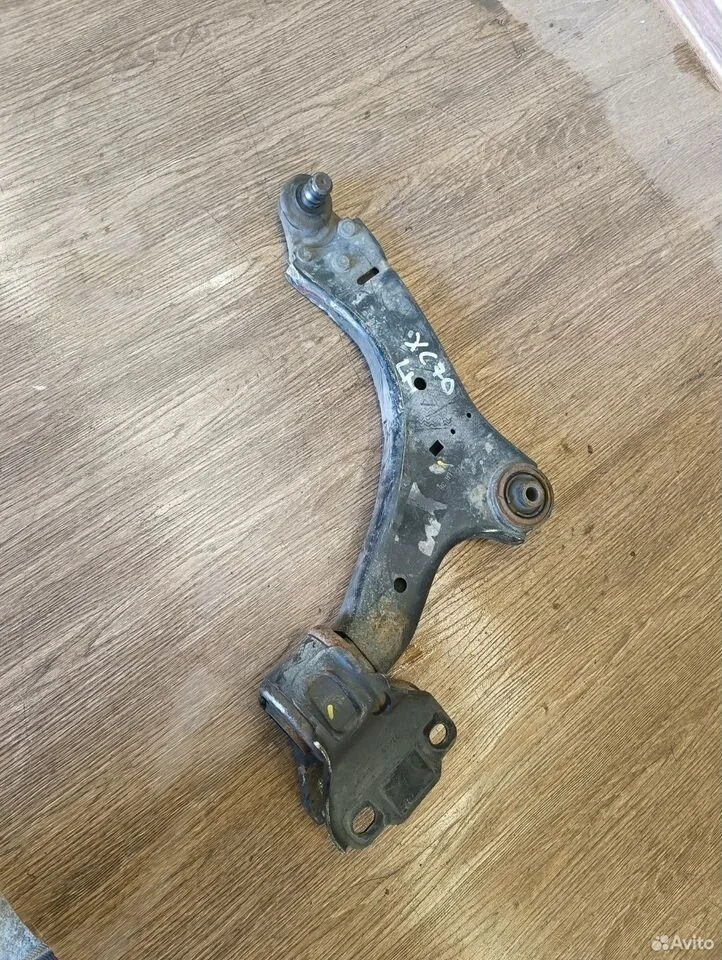 Рычаг передний левый volvo xc70 2012