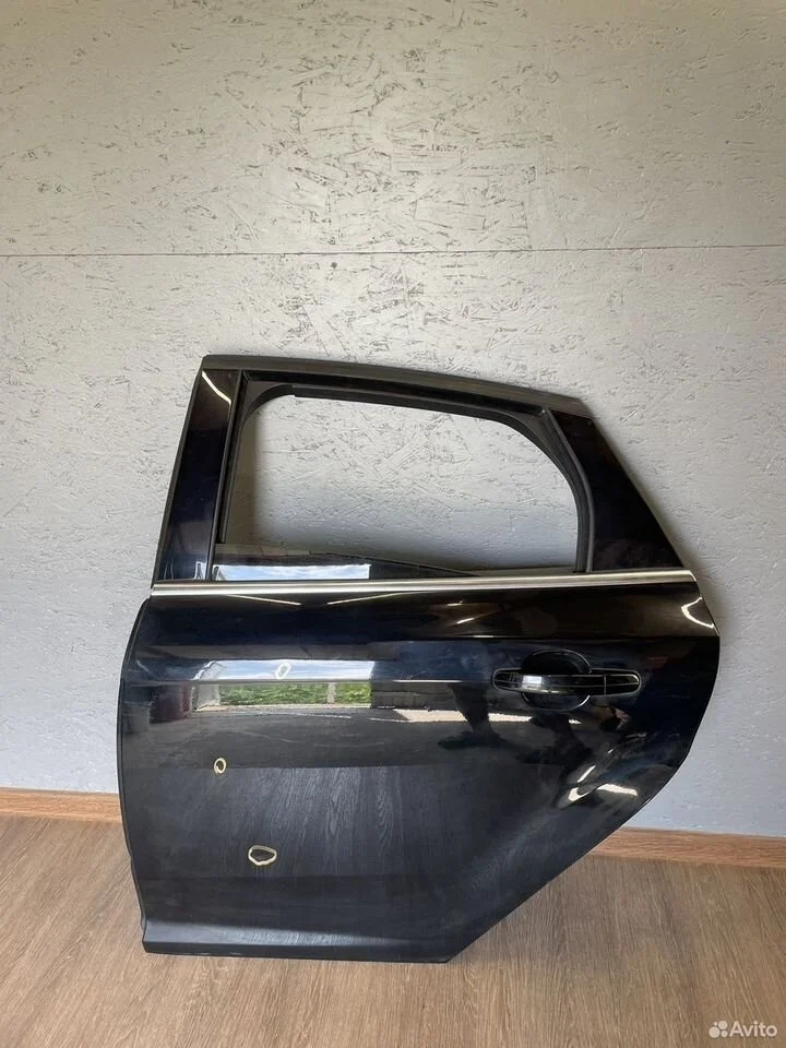 Дверь задняя левая ford focus 3 черная