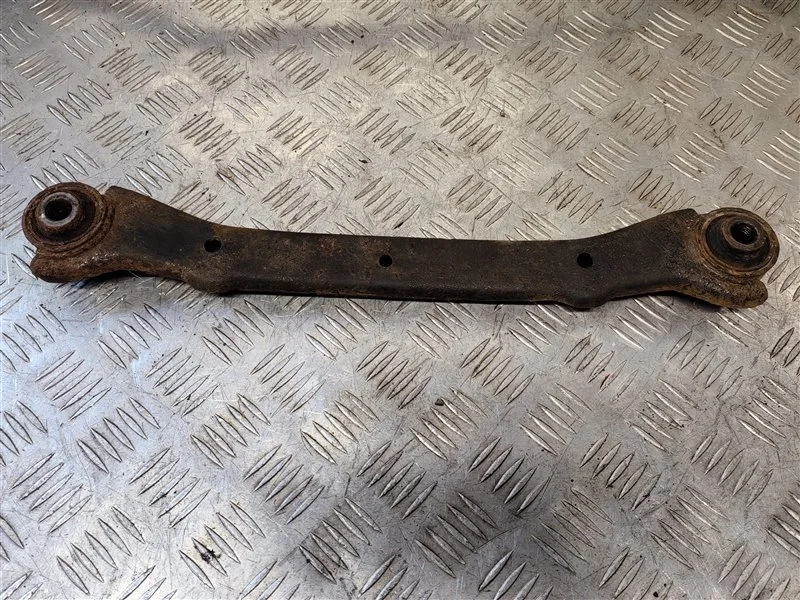 Рычаг задний поперечный Kia Sportage Iii Sl (2010-2016) 2013 551002S050 2.0 I G4KD, правый