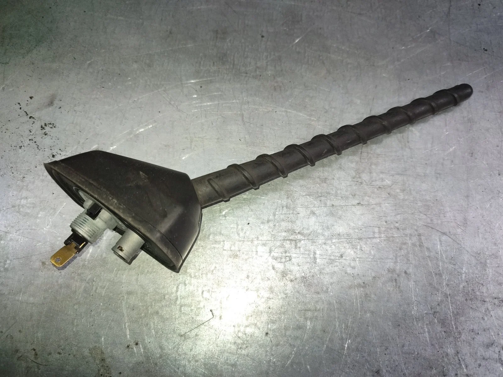 Антенна SsangYong Actyon 2015 C200