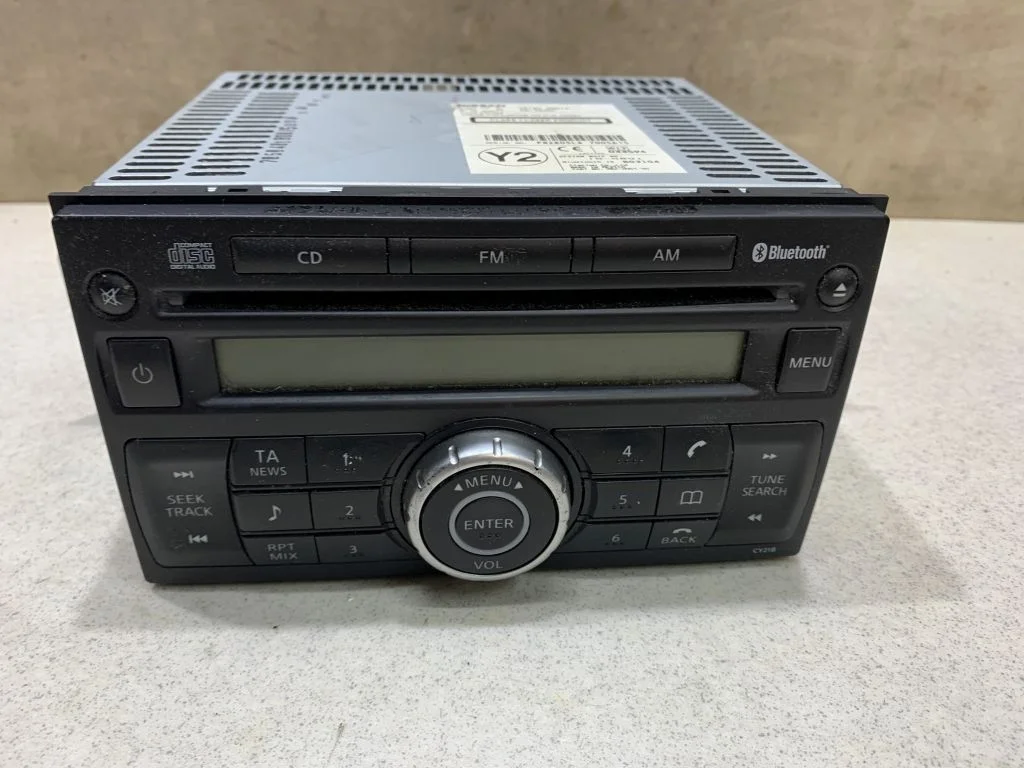 28185EM01A Магнитола Nissan Tiida C11