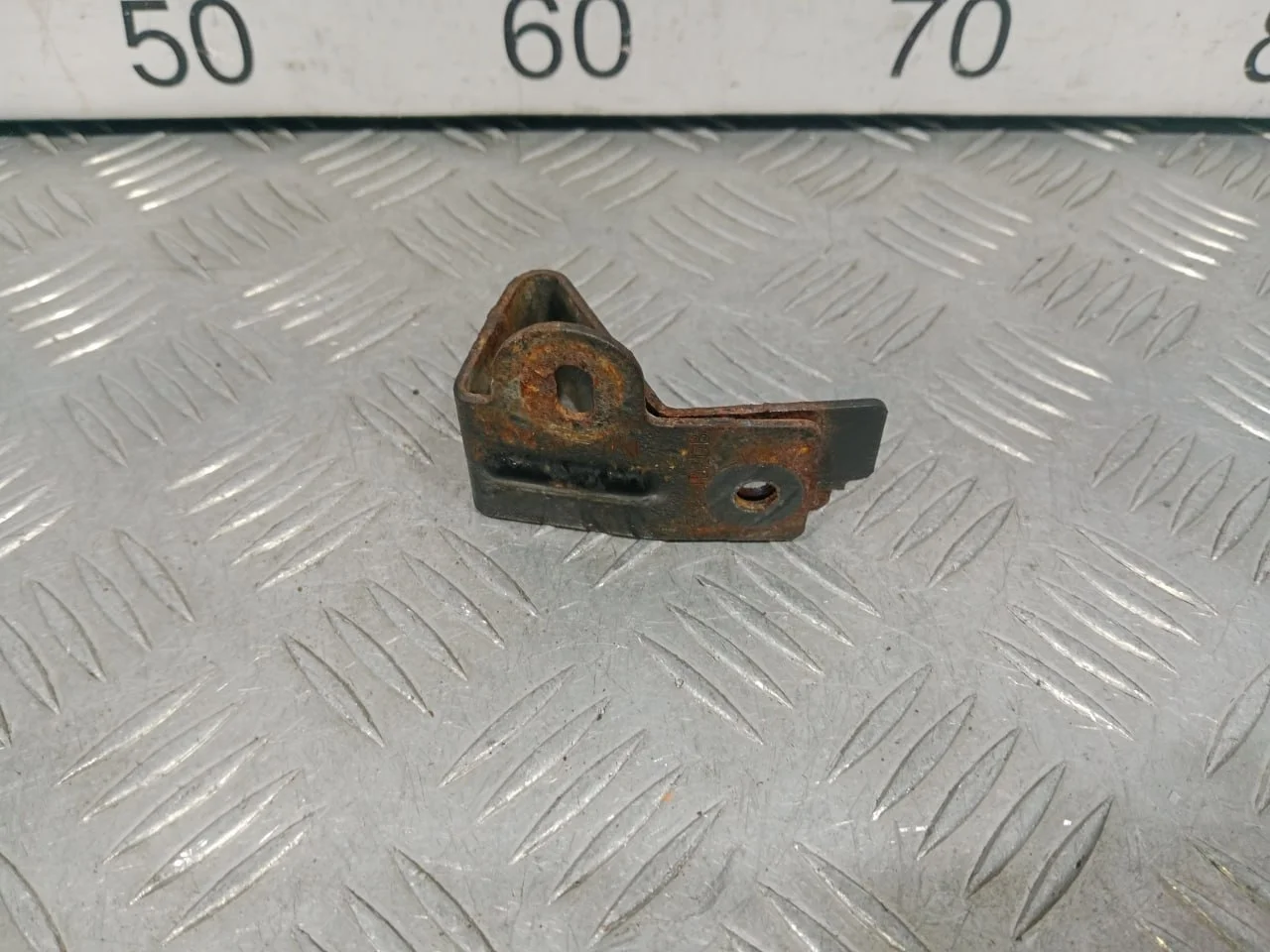 [Б/У] Кронштейн радиатора [Код: 00513622 ]