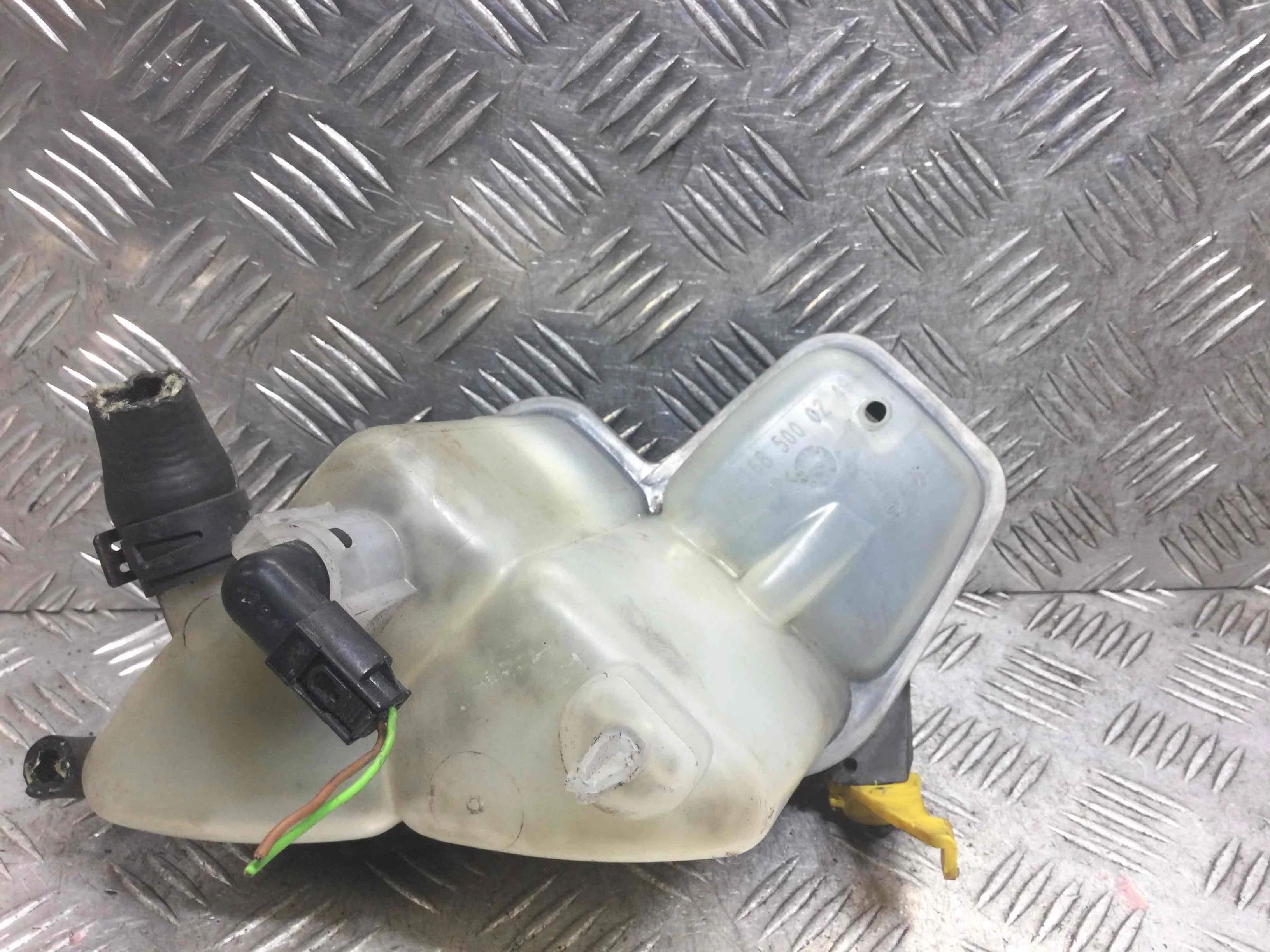 Бачок расширительный Mercedes A-klasse W168 [рестайлинг] (2001-2004) бензин 1.6 i Автомат Х/б