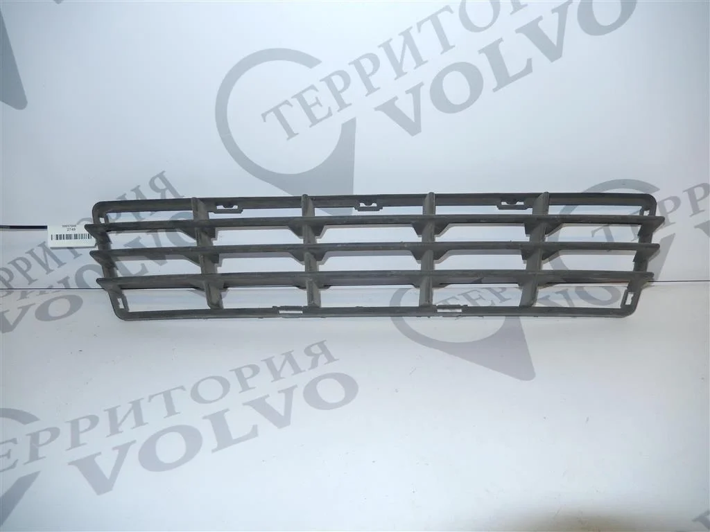 Решетка в бампер центральная