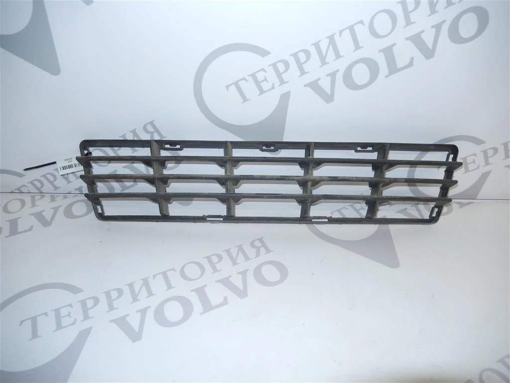 Решетка в бампер центральная