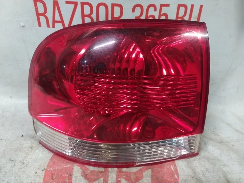 Фонарь с дефектом Volkswagen Touareg 2005 7L6