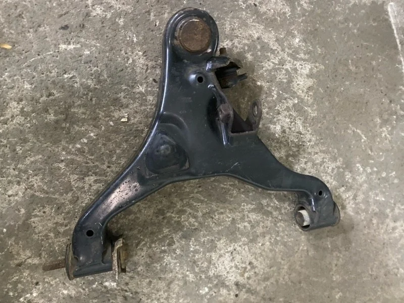 Рычаг передний нижний левый Nissan Navara (D40) 2004-2015 2012 54501EB31A ПИКАП 2.5 D YD25DDTI