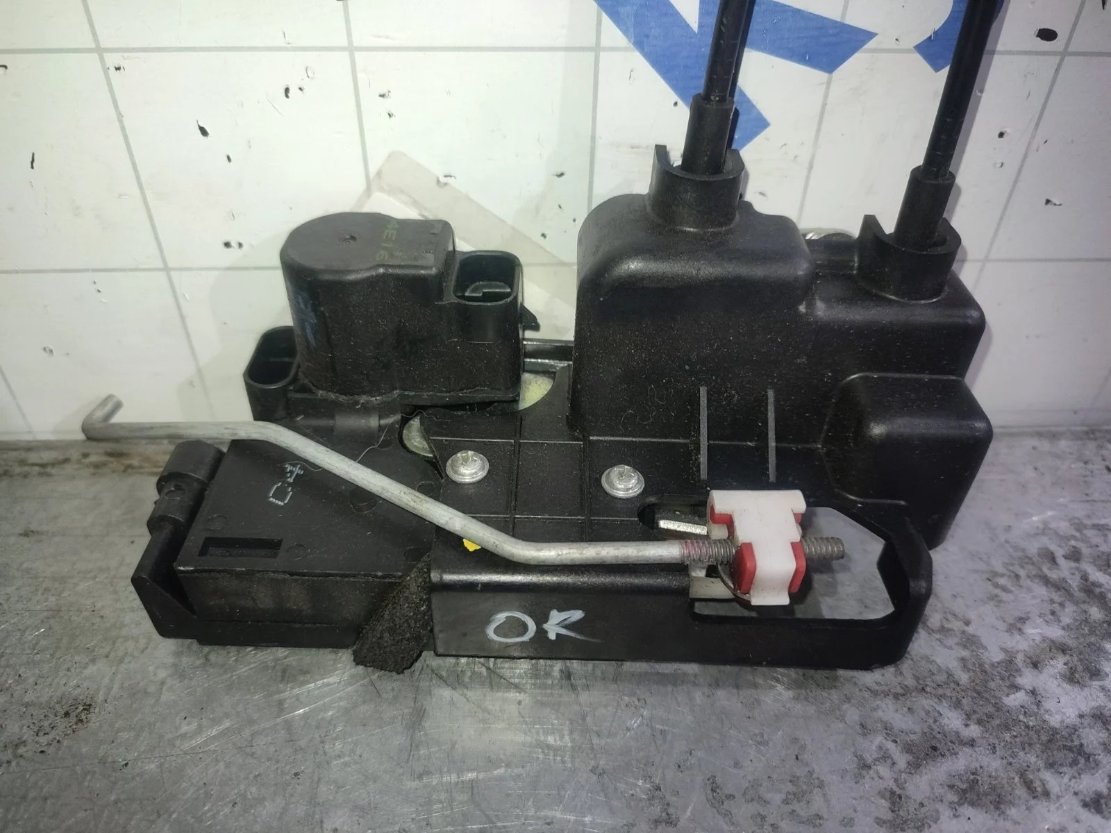 Замок двери SsangYong Actyon 2014 C200