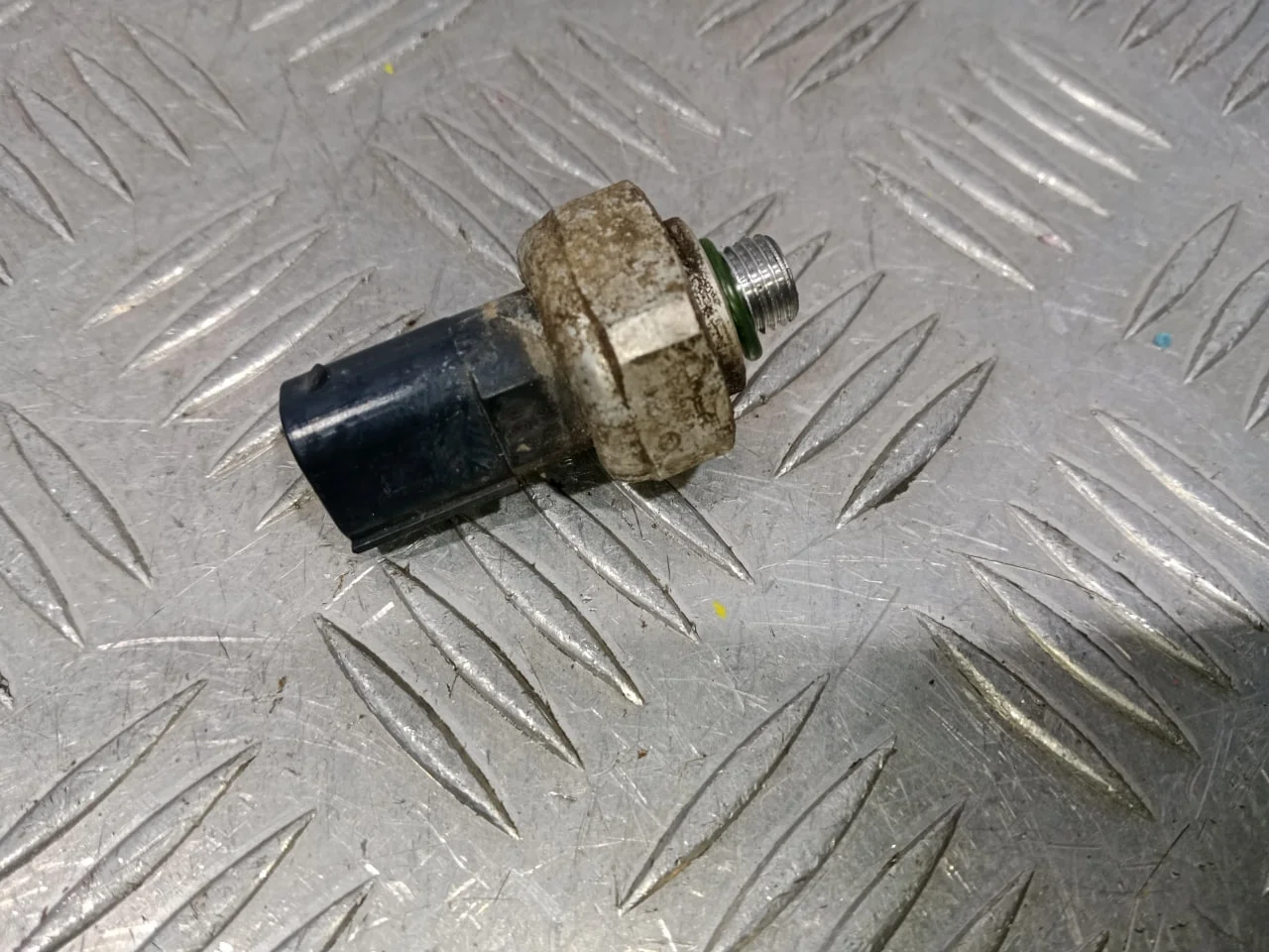 [Б/У] Датчик кондиционера Mercedes [Код: 00515059 ]