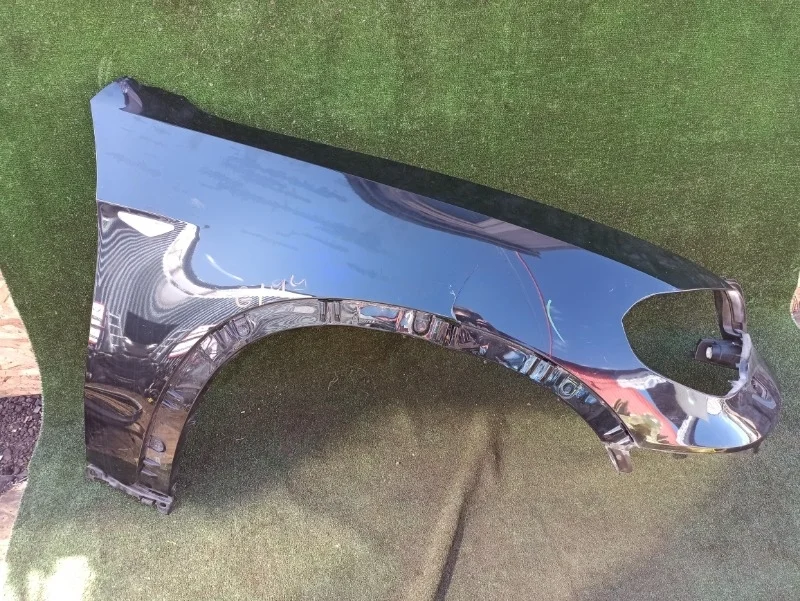 Крыло BMW X5 35iX E70