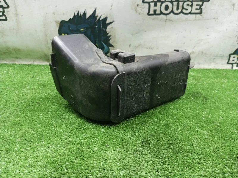 Воздуховод BMW 3 2012 13717597584 F30 N20B20B