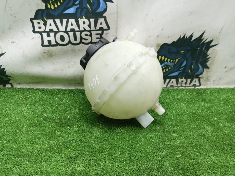 Бачок расширительный BMW 3 2012 17137642158 F30 N20B20B