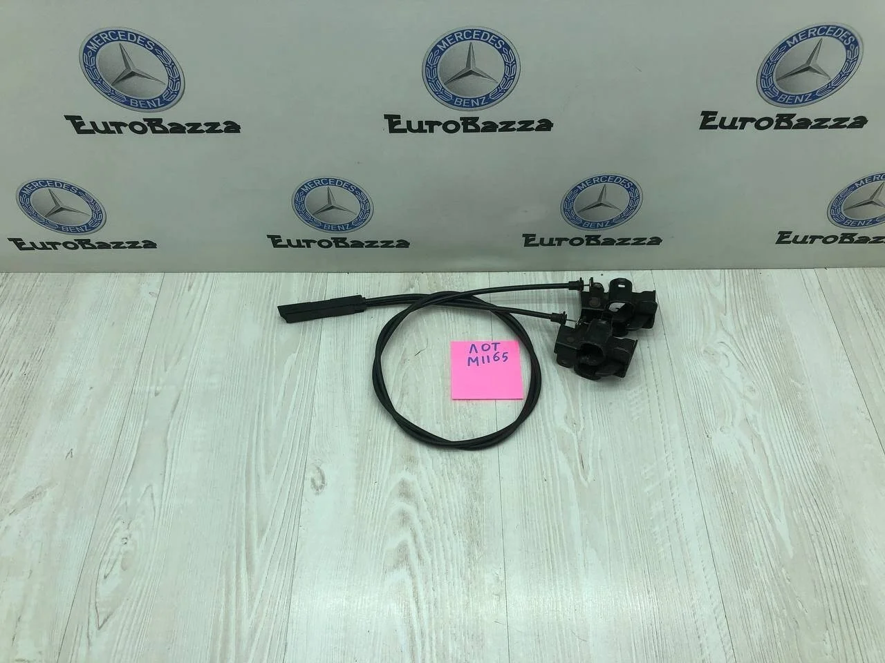 Защелка замка капота на тросе Mercedes W164