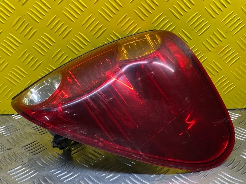 Фонарь задний правый Mitsubishi L200 (2006-2015) 2007 8330A156 ПИКАП 2.5 D 4D56