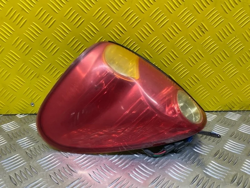 Фонарь задний левый Mitsubishi L200 (2006-2015) 2007 8330A155 ПИКАП 2.5 D 4D56