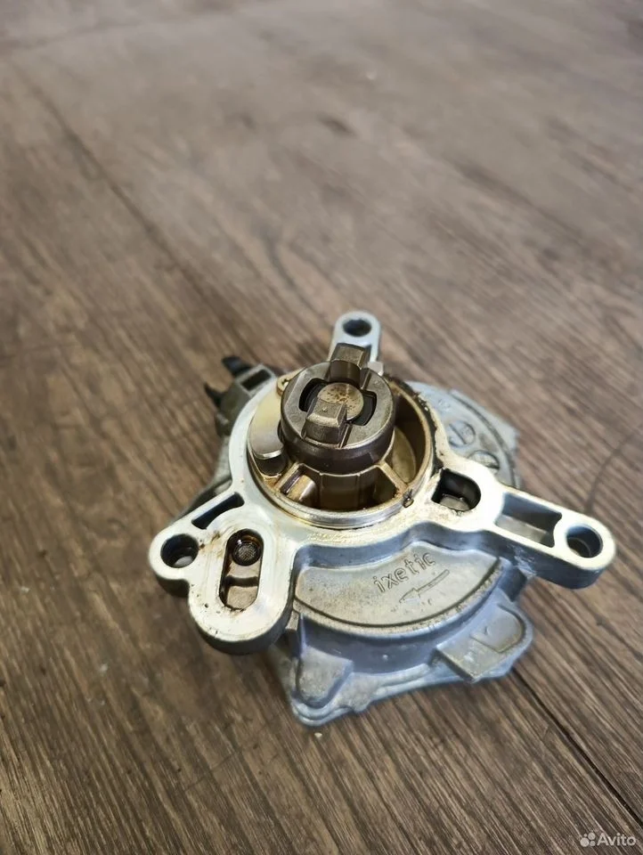 Насос вакуумный volvo 2.0t 2.5t 2012-2016 s60 s80